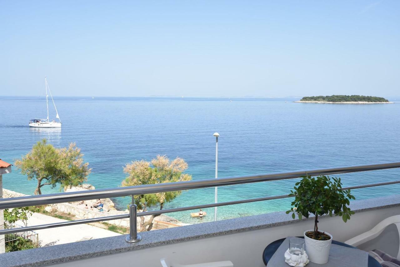 Apartments Brico Primošten المظهر الخارجي الصورة