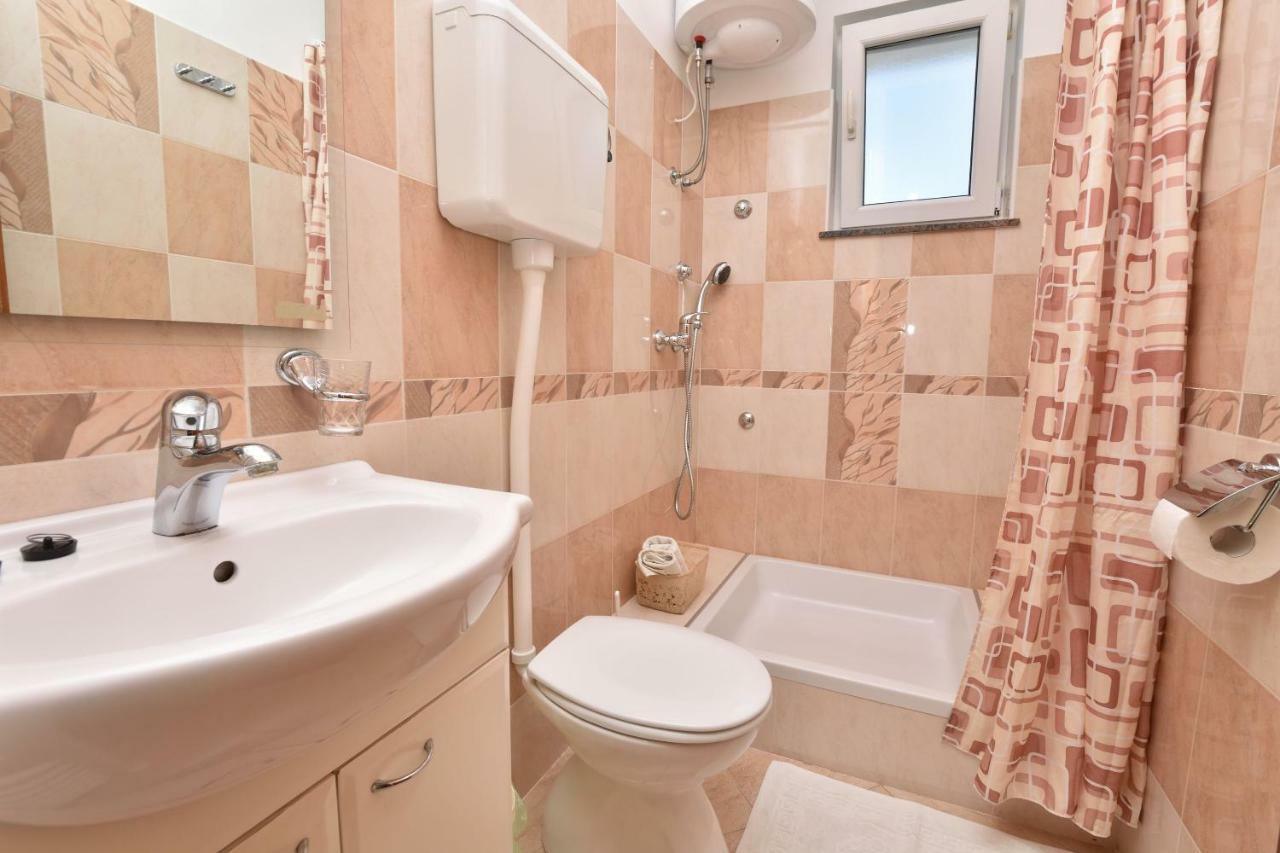 Apartments Brico Primošten المظهر الخارجي الصورة