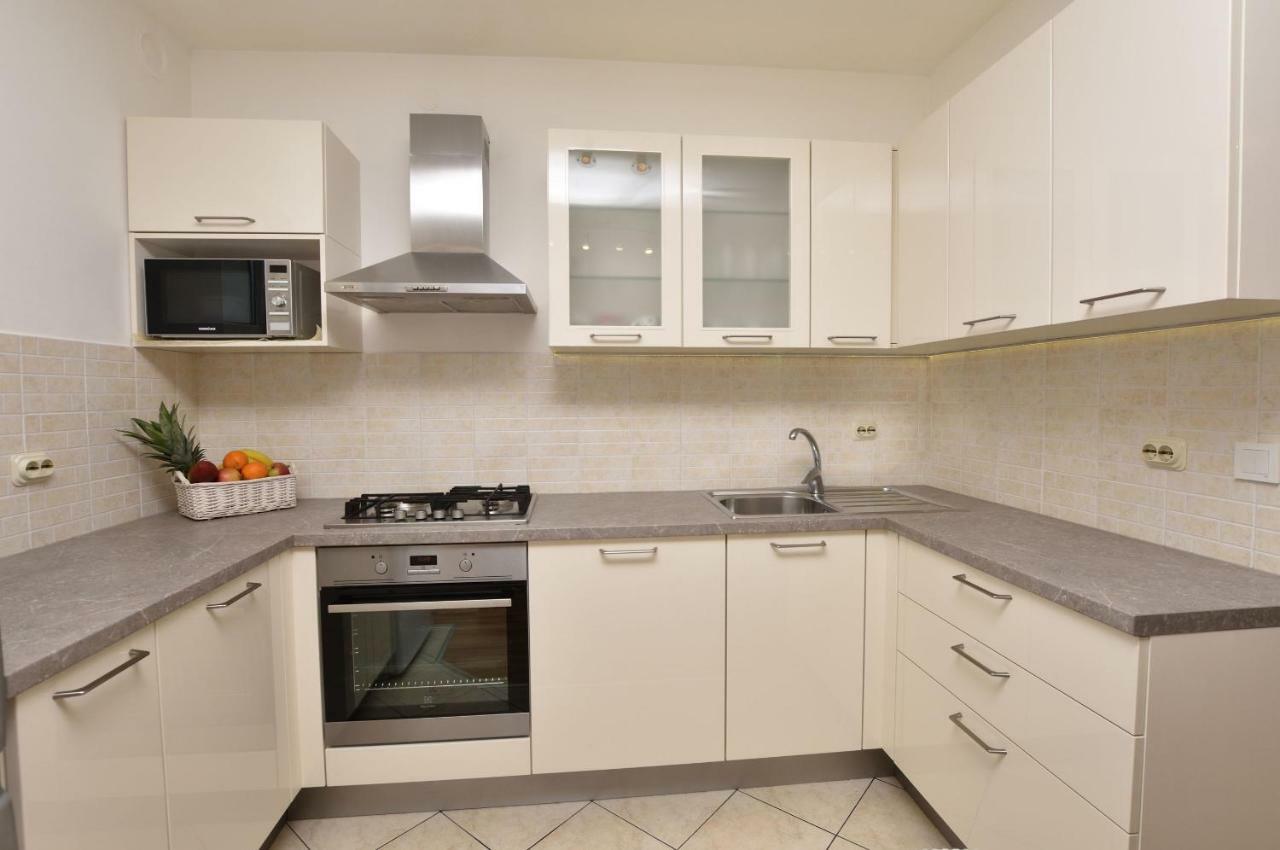 Apartments Brico Primošten المظهر الخارجي الصورة