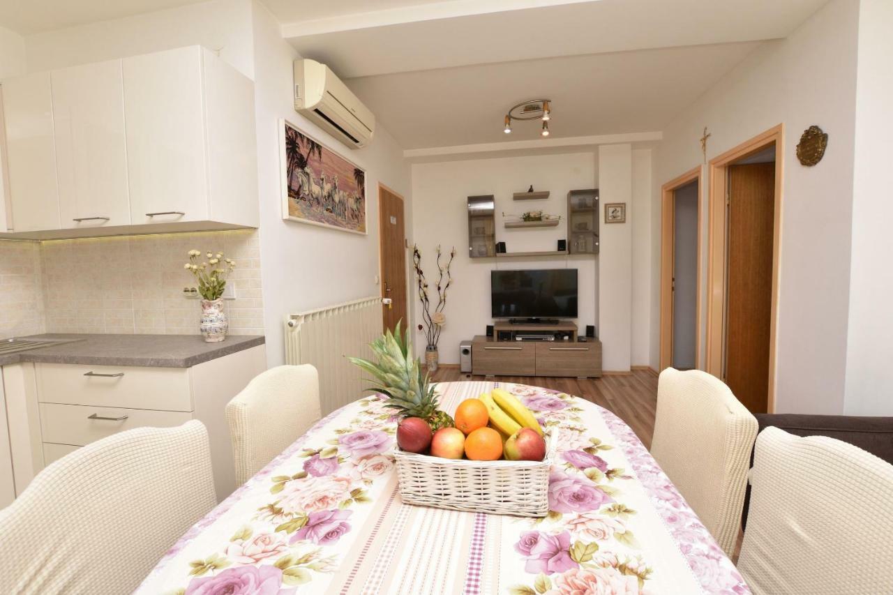 Apartments Brico Primošten المظهر الخارجي الصورة