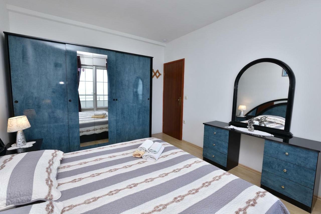 Apartments Brico Primošten المظهر الخارجي الصورة